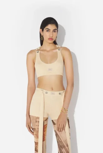 El sujetador beige con parche Gaultier