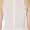 El vestido cónico blanco El vestido cónico blanco
