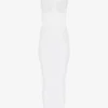 El vestido cónico blanco El vestido cónico blanco