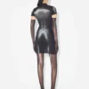 El vestido corto plateado «Body Dust» El vestido corto plateado «Body Dust»