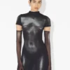El vestido corto plateado «Body Dust» El vestido corto plateado «Body Dust»