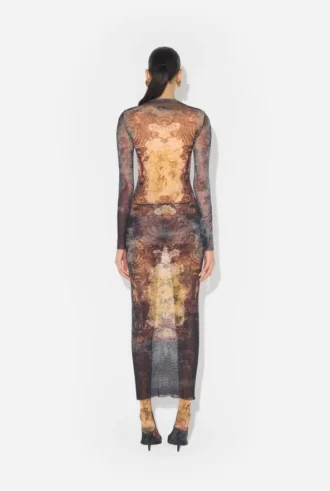 El vestido largo azul con estampado «Madaillon»
