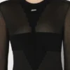 El vestido largo de punto con logotipo
