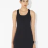 El vestido negro con liguero El vestido negro con liguero