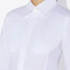 La camisa tipo body La camisa tipo body
