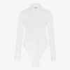La camisa tipo body La camisa tipo body