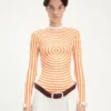 La camiseta sin mangas naranja con estampado «Target»