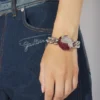 La pulsera con sello de cera La pulsera con sello de cera