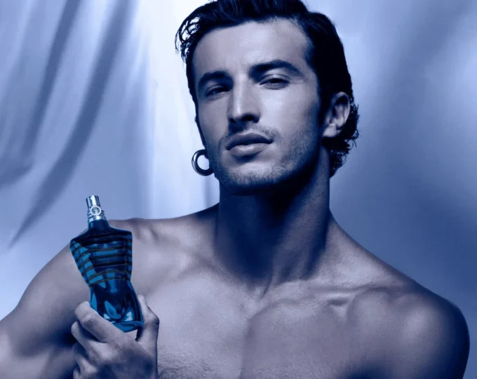Le Male en azul Le Male en azul