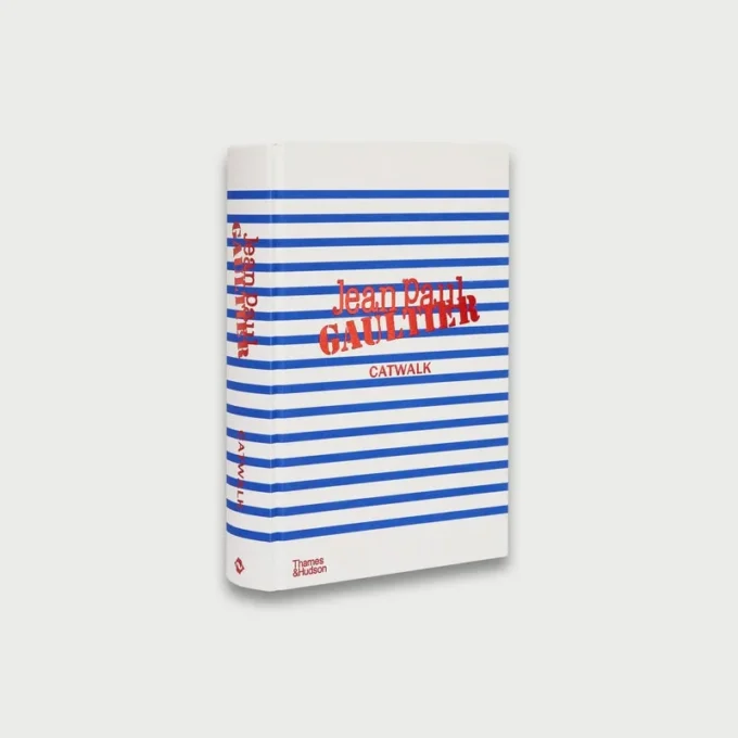 Libro de desfiles de Jean Paul Gaultier – Inglés Libro de desfiles de Jean Paul Gaultier – Inglés