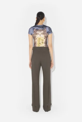 Los pantalones con ojales