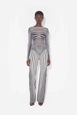 Reedición: el top azul marino Body Morph