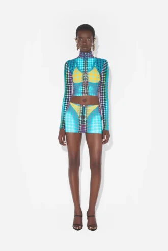 Reedición: la falda mini con estampado de lunares azules
