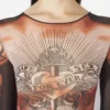 Reedición: la parte de arriba con tatuaje «Safe Sex» Reedición: la parte de arriba con tatuaje «Safe Sex»