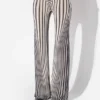 Reedición: los pantalones azul marino Body Morph Reedición: los pantalones azul marino Body Morph
