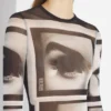 Reedición: parte de arriba con estampado de ojos y labios negros