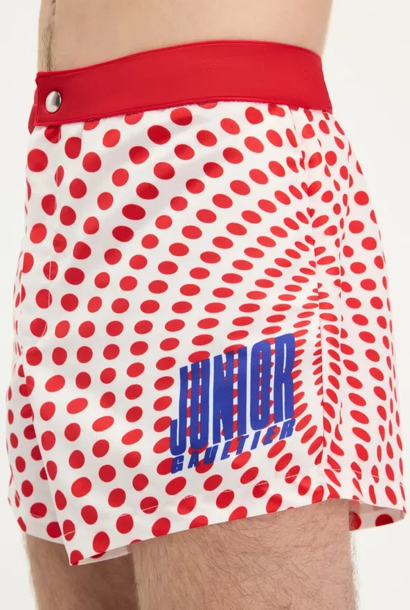The red polka-dot slips The red polka-dot slips